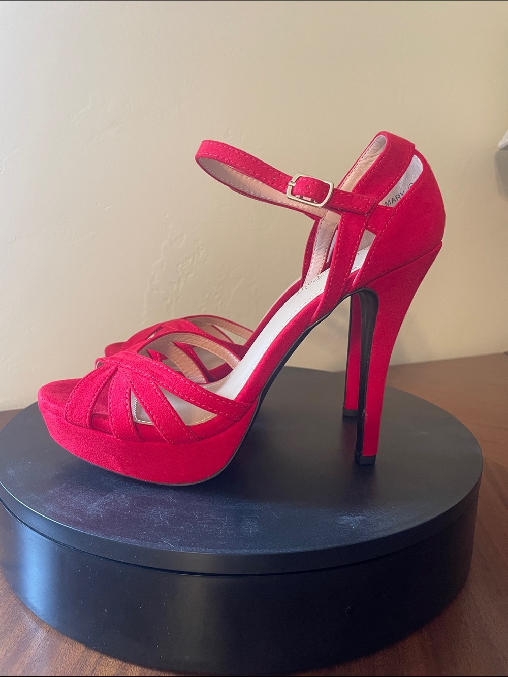 NWOB Dream Pairs Mary Red Strappy Faux Suede Platform StilettoHeels 8.5